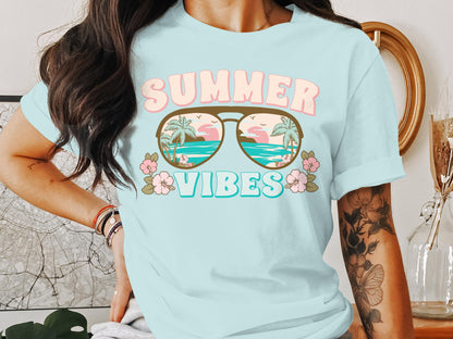 Vintage Style Summer Vibes T-Shirt with Tropical Sunglasses Print, Unisex Beach Tee, Casual Vacation Clothing, Palm Trees Graphic Shirt
